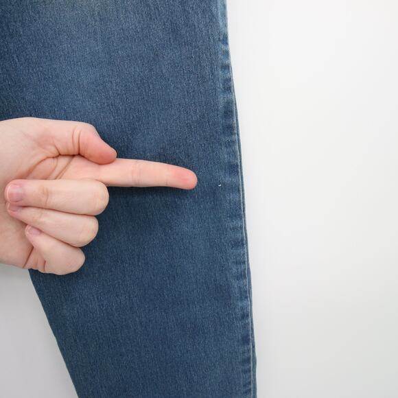 Free People Jeans Blue Skinny Jean Light Wash Distressed Denim Stretchy Size 26 - Picture 9 of 12